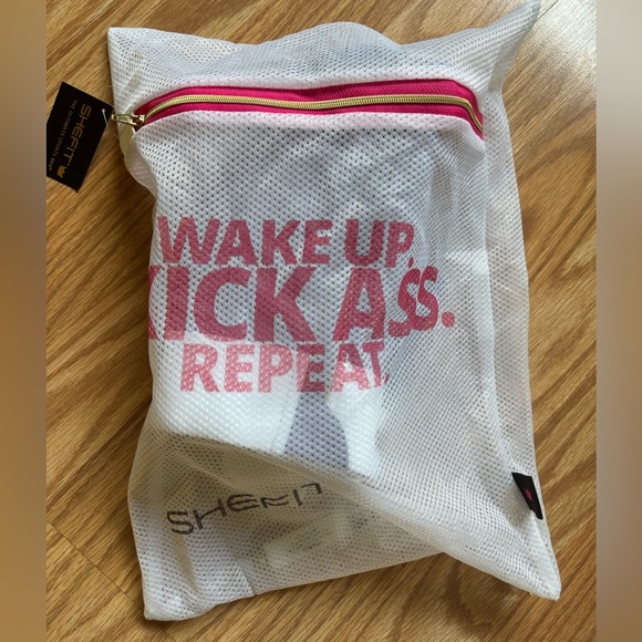 ULTIMATE SPORTS BRA®
High Impact - size: 3 luxe - light purple - Picture 6 of 6